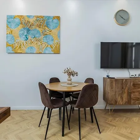 Venus - Akacfa Iii * Budapest