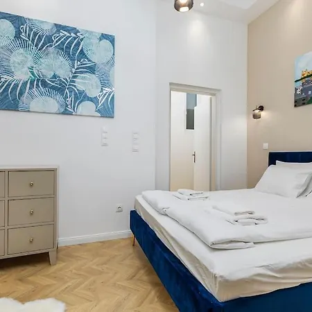 Venus - Akacfa Iii *